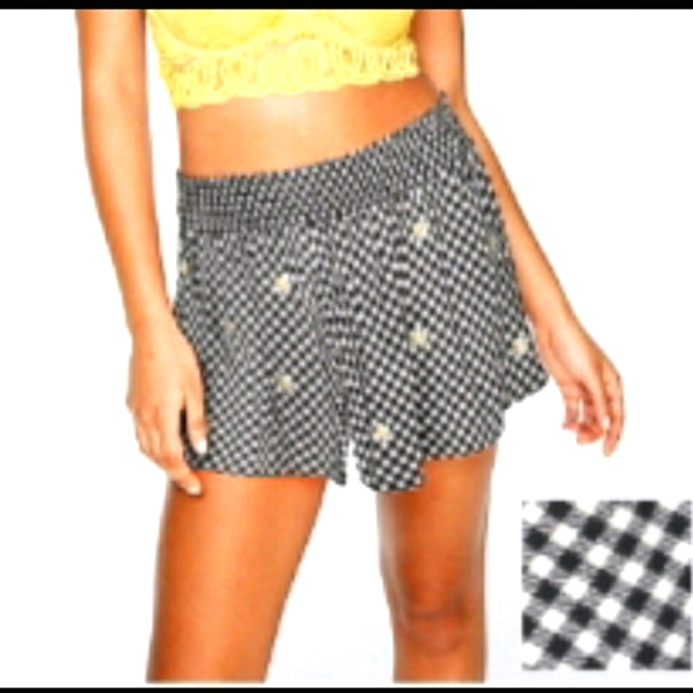 VS PINK SMOCKED SHORTS NWT